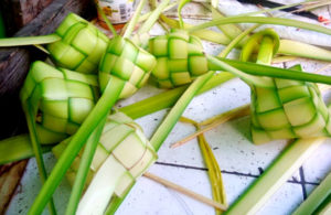 Penjual Kulit Ketupat Lebaran, Sepi