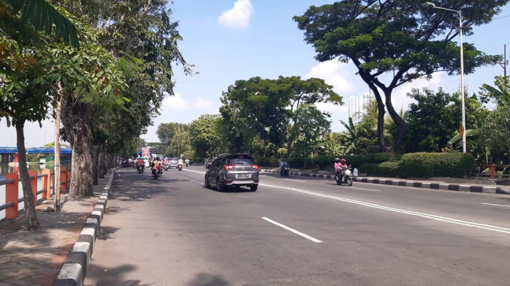 Lebaran di Masa Pandemi Jalanan  Kota Surabaya  Sepi 