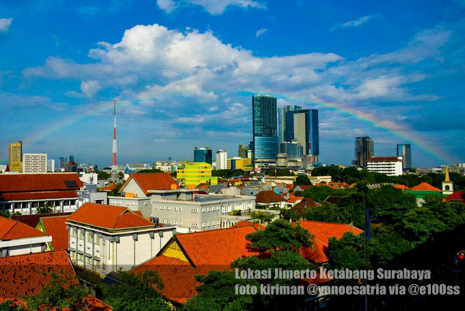 Pelangi Setelah Hujan di Surabaya