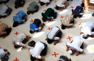 Sholat Jumat Pertama, Setelah Ditutup