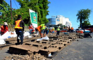 Perbaikan Rel Kereta Api Bawah Mayangkara
