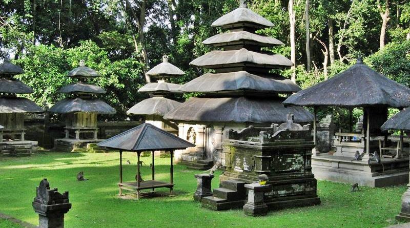 Tiket Masuk Alas Kedaton Bali Digratiskan Hingga September - Suara Surabaya