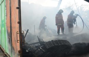 Kebakaran Gudang Mebel di Simorejo Sari