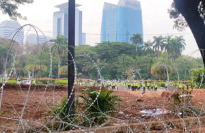 Jelang Demo Mahasiswa Tolak UU Cipta Kerja, Akses Jalan Sekitar Istana Presiden Dibatasi