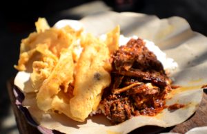 Kecantol Nasi Tongkol, Bikin Kapok Lombok
