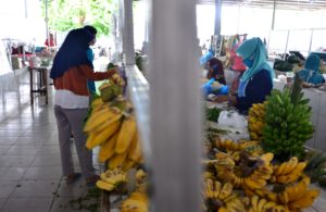 Belanja Nyaman di Pasar Nambangan