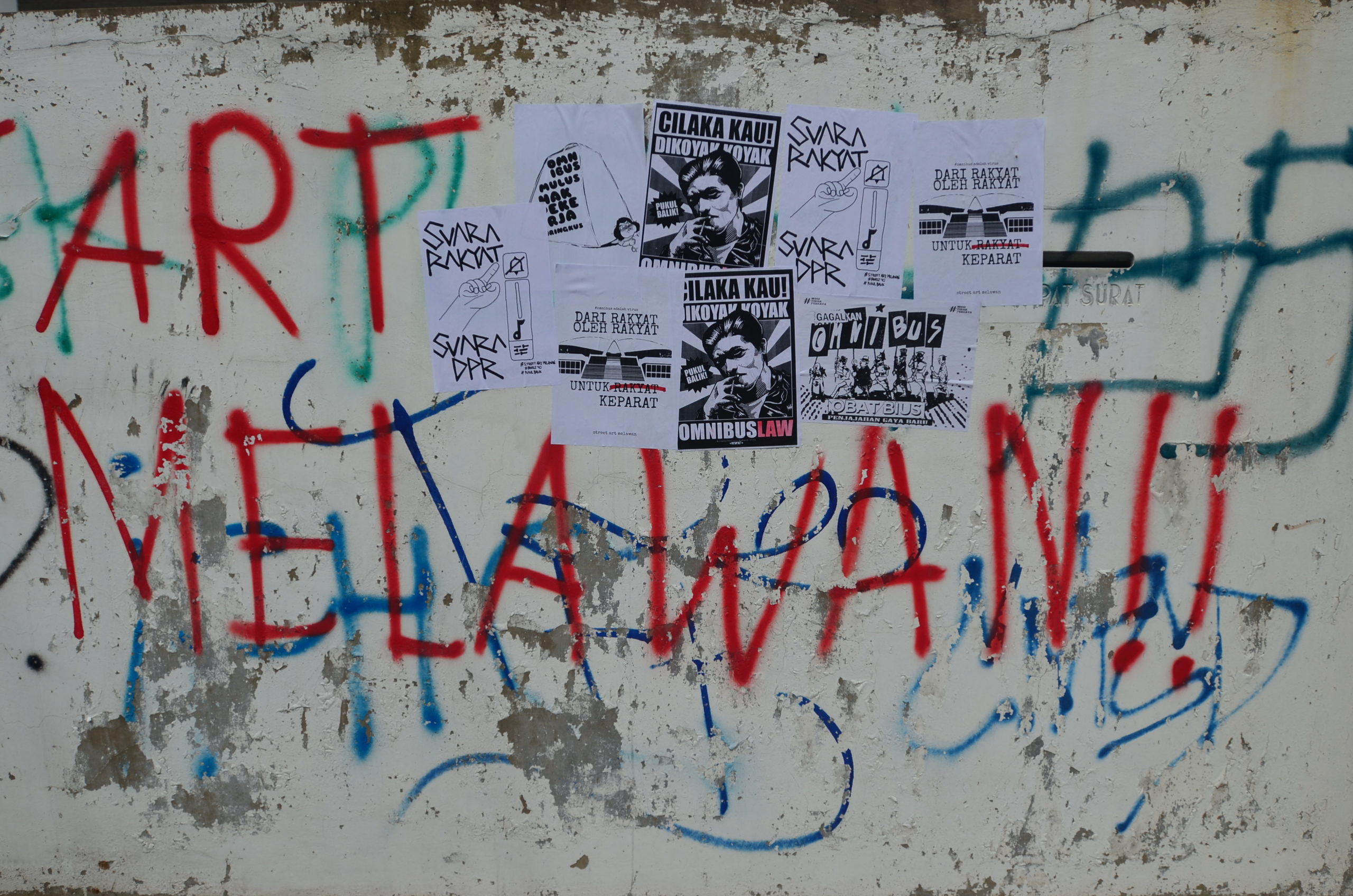 Tembok Kota Lantang Bersuara