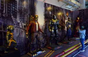 Tak Hanya Action Figure, Properti Asli Film Hollywood Ada di Museum Blockbuster Surabaya