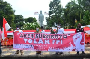 Elemen Warga Surabaya Tolak Rizieq Shihab