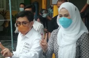 Machfud Arifin Mencoblos di TPS 025 dr Soetomo