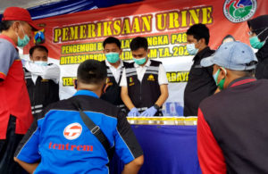 Sopir Bus di Purabaya, Tes Urine