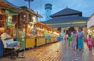 Akhir Masa Liburan, Ampel Sepi