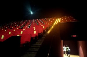 Hari Pertama Buka Bioskop di Surabaya
