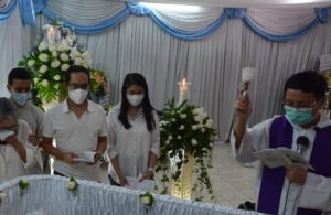 Ibadah Penutupan Peti untuk Errol Jonathans