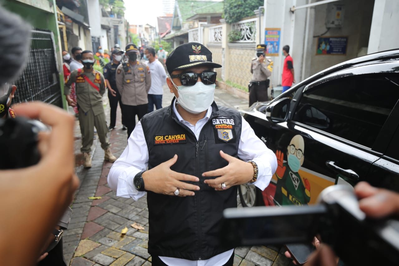 eri-cahyadi-saat-blusukan-ke-kampung