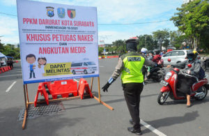 PPKM Darurat, Bundaran Dolog Disekat