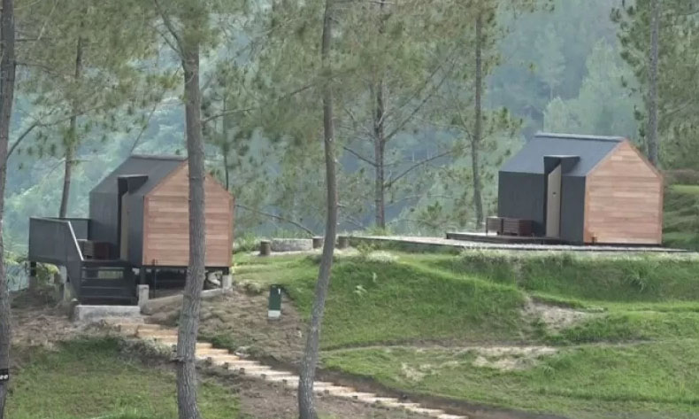 hotel-kapsul-danau-toba