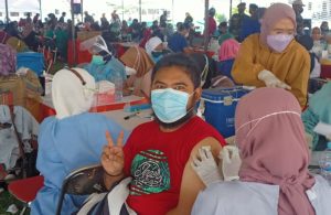Serbuan 25 Ribu Vaksin di Lapangan Thor