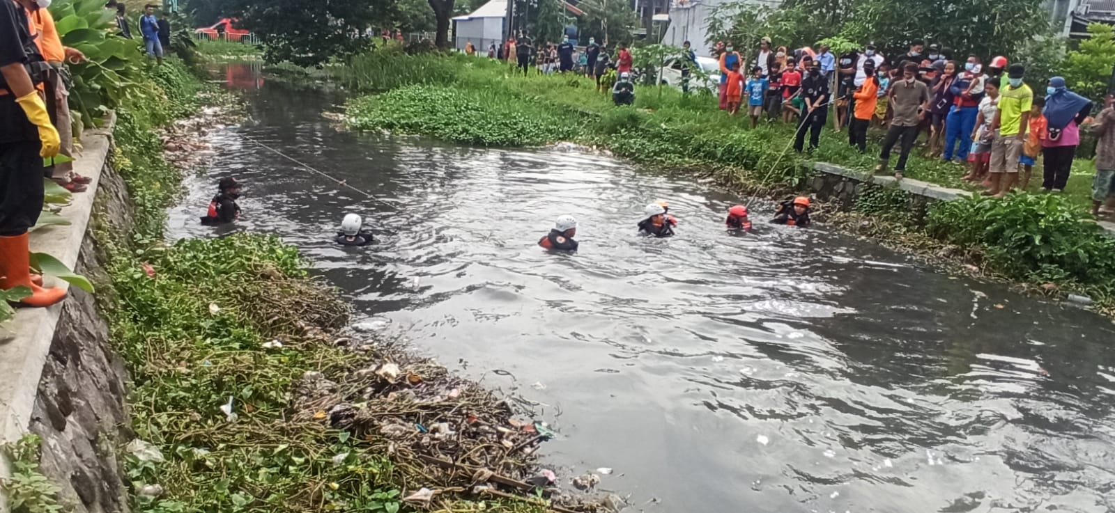 Bocah yang Tenggelam di Sungai Pepelegi Ditemukan Meninggal