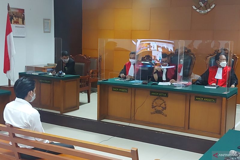 Gaga Muhammad Divonis 4,5 Tahun Penjara - suara surabaya