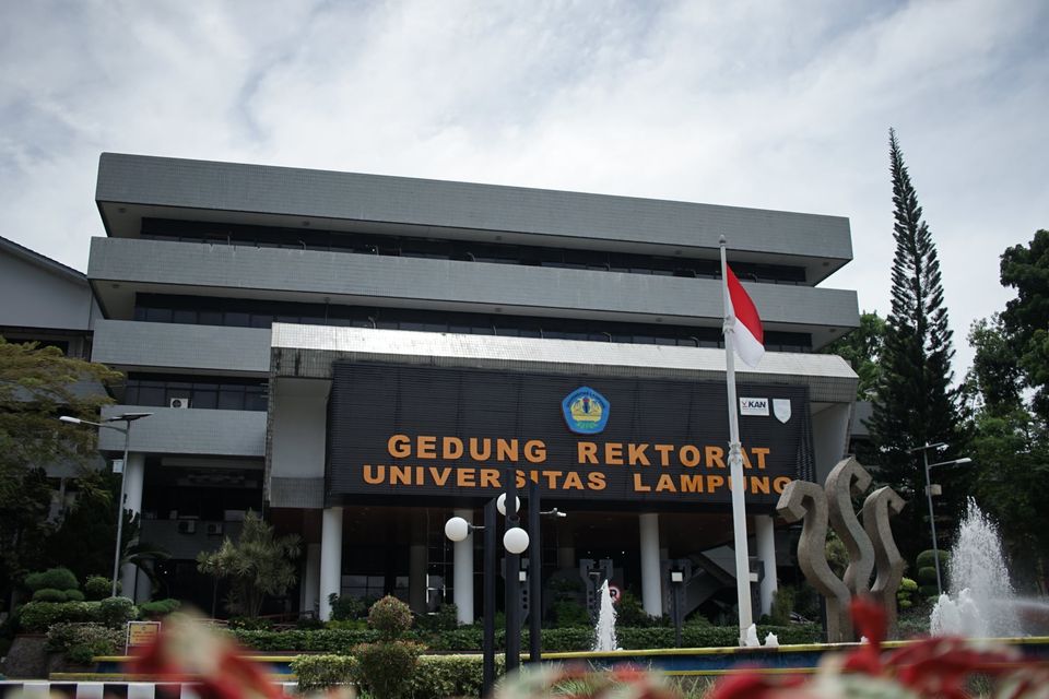 Rektornya Kena OTT Suap PMB, Universitas Lampung Hormati Proses Hukum KPK