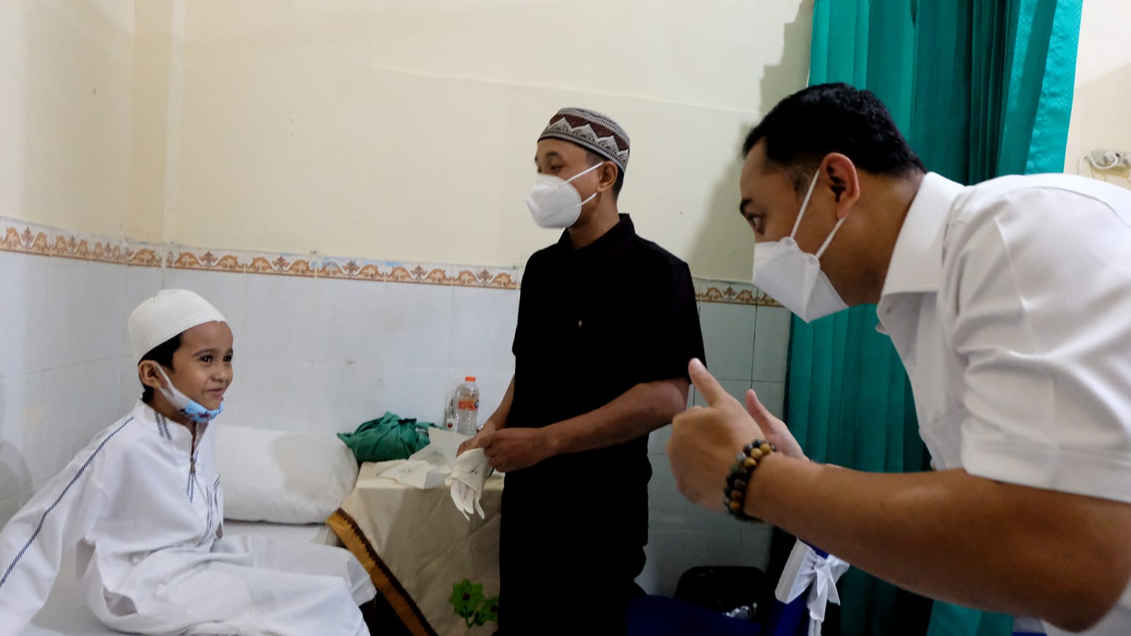 201 Siswa PAUD-SMP Surabaya Ikut Khitan Massal Pemkot Surabaya