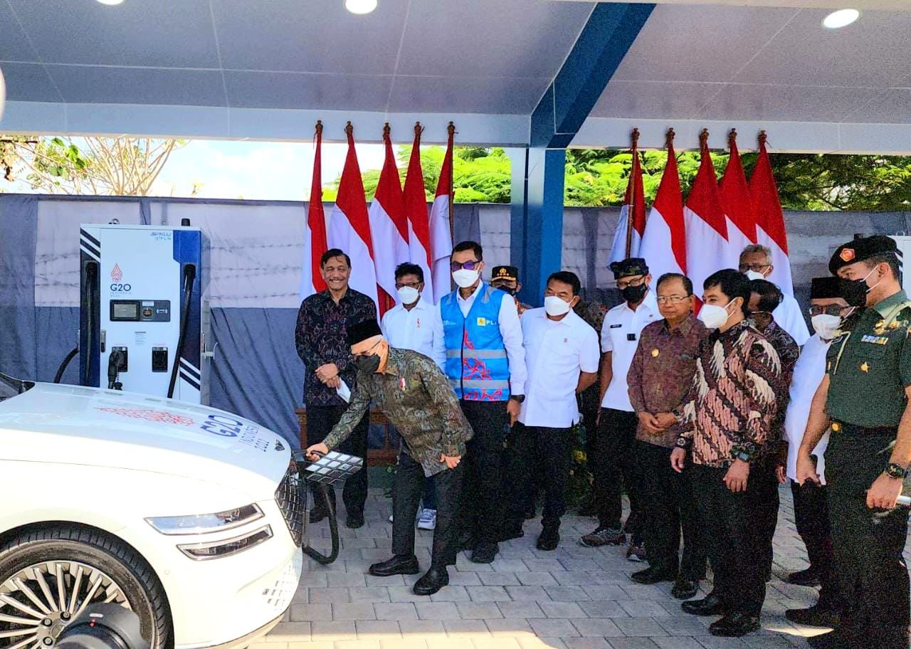Ma’ruf Amin Wapres Tinjau Kesiapan SPKLU PLN di Nusa Dua