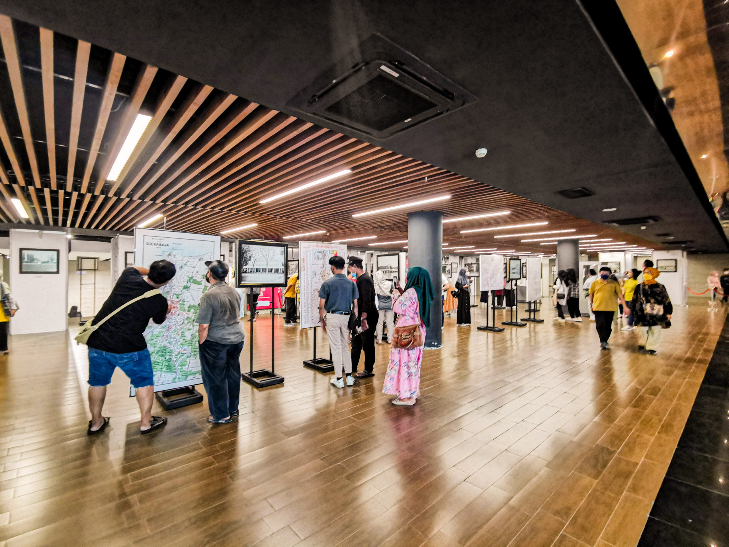 Suasana Kota Surabaya Tahun 1600-1950 - Suara Surabaya