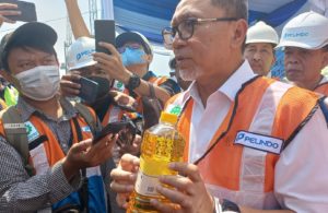 Pengiriman Minyakita Lewat Pelabuhan Tanjung Perak Surabaya