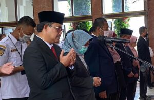 Ikhsan Resmi Dilantik Sebagai Sekretaris Kota Surabaya