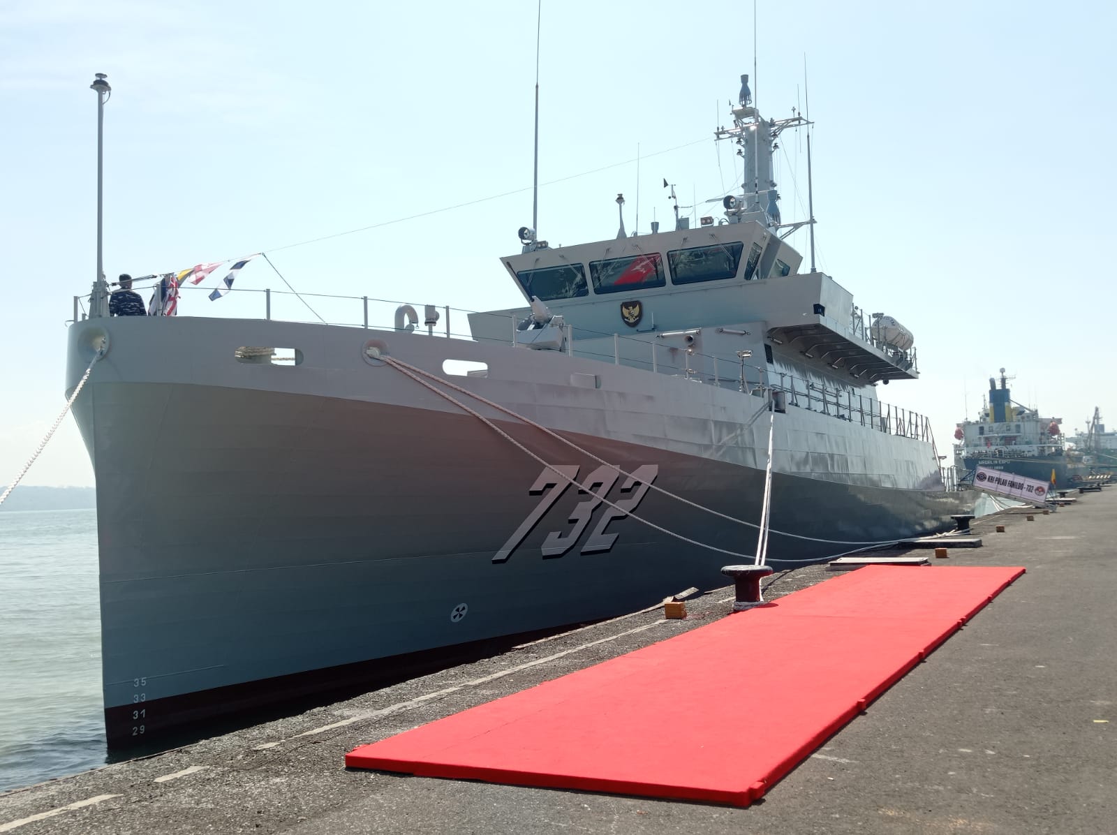 Kapal pemburu ranjau baru yang telah diresmikan oleh Laksamana TNI Muhammad Ali Kepala Staf Angkatan Laut (KSAL) di Dermaga Madura Ujung Koarmada II, Senin (14/8/2022). Foto: Risky suarasurabaya.net