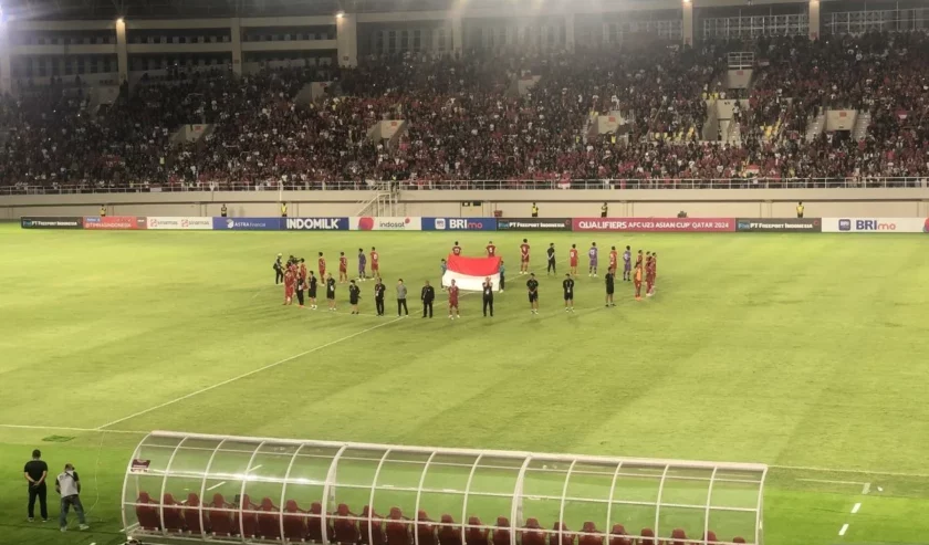 Timnas Indonesia U-23 seusai memenangkan laga 2-0 melawan timnas Turkmenistan U-23 pada laga terakhir Grup K kualifikasi Piala Asia U-23 2024 di Stadion Manahan, Solo, Selasa (12/9/2023). Foto: Antara