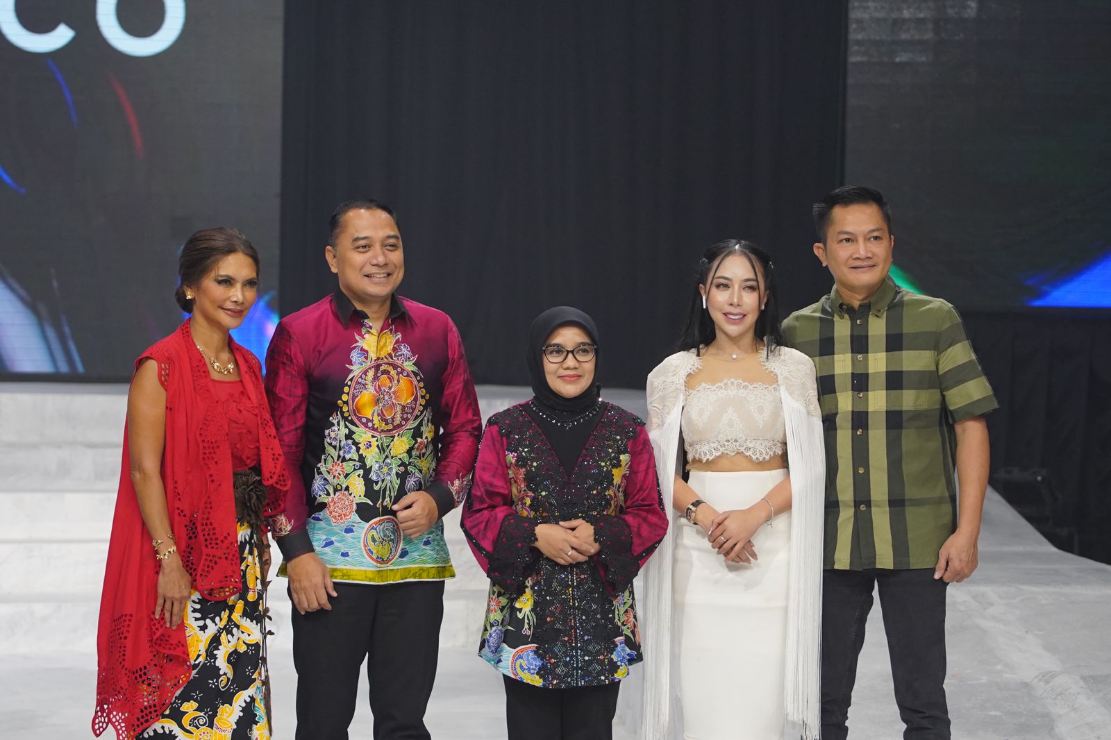 Peragaan busana karya di acara Surabaya Fashion Parade 2023 “Enigmatico” yang digelar tanggal 7-10 September 2023 di Convention Hall Tunjungan Plaza 3. Foto: Surabaya Fashion Parade 2023