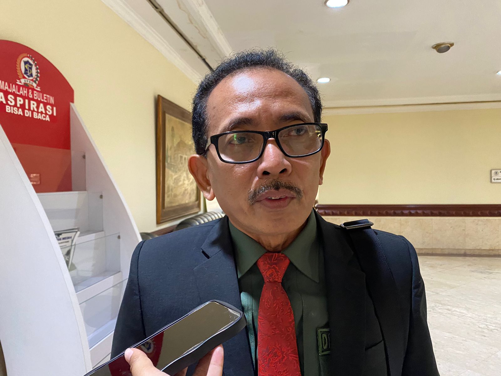 A. Hermas Thony Wakil Ketua DPRD Kota Surabaya, Selasa (12/9/2023). Foto: Meilita suarasurabaya.net