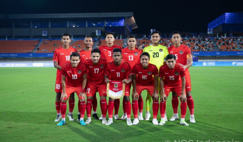 Timnas Indonesia U-24 memenangkan pertandingan dengan skor 2-0 atas Kirgistan dalam Asian Games yang digelar di Zheijang Normal University East Stadium, Selasa (19/9/2023) malam. Foto: NOC Indonesia/Naif Al’As