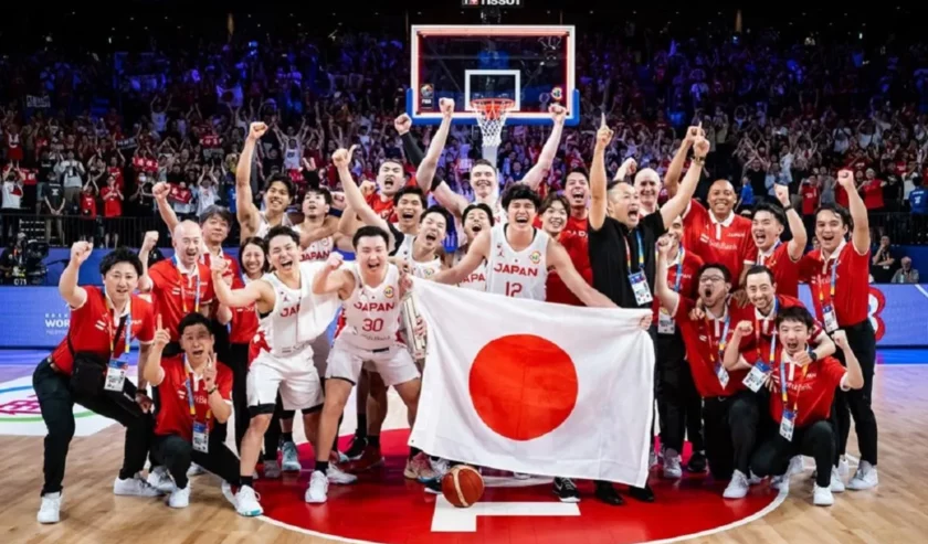 Jepang lolos ke Olimpiade Paris 2024 setelah menjadi tim terbaik Asia di ajang Piala Dunia FIBA 2023. Foto: FIBA