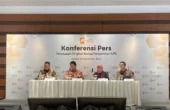 Purbaya Yudhi Sadewa Ketua Dewan Komisioner LPS bersama jajarannya dalam konferensi pers di Jakarta, Jumat (29/9/2023). Foto: Antara