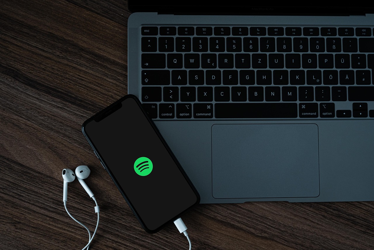 Ilustrasi logo layanan Audiobooks Spotify. Foto: Pixabay