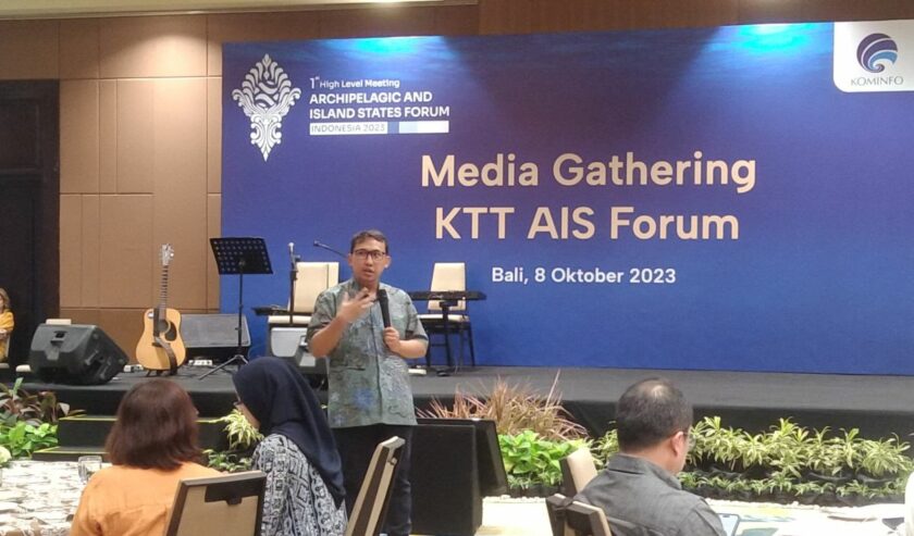 Asisten Deputi Delimitasi Zona Maritim dan Kawasan Perbatasan Kementerian Koordinator Bidang Maritim dan Investasi (Kemenko Marves) Sora Lokita di sela sosialisasi terkait AIS Forum di Nusa Dua, Kabupaten Badung, Bali, Minggu (8/10/2023). Foto: Antara