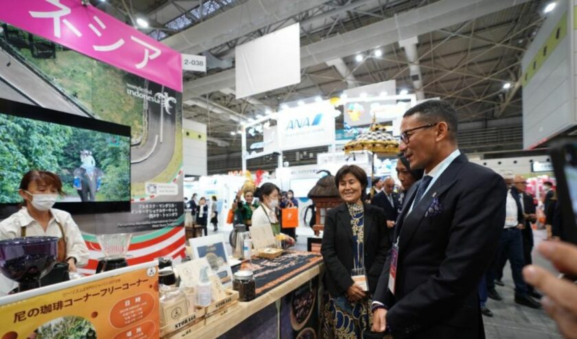 Menteri Pariwisata dan Ekonomi Kreatif Sandiaga Uno dalam Ministerial Round Table di INTEX Osaka, Jepang. Foto: Kemenparekraf