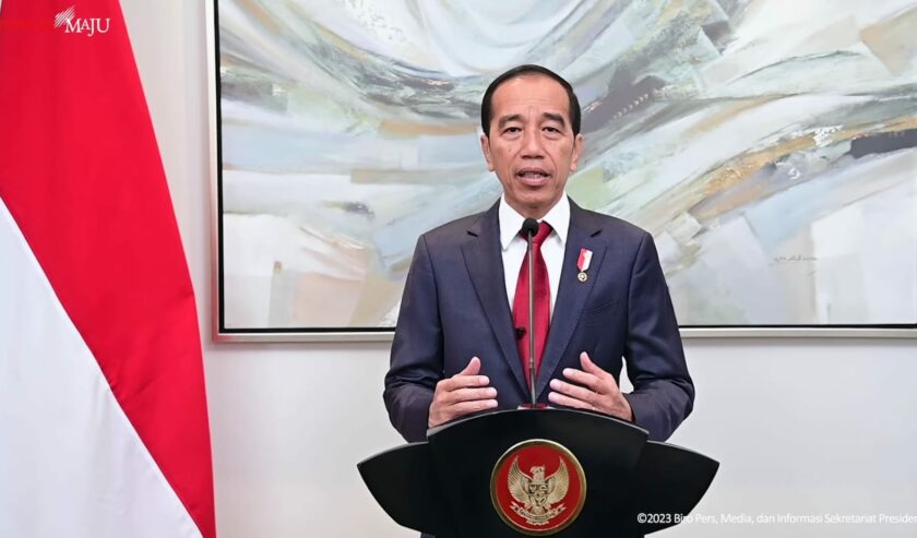 Tangkapan layar Jokowi Presiden saat menyampaikan pernyataan pers terkait eskalasi konflik di Gaza, Kamis (19/10/2023). Foto: YouTube Sekretariat Presiden