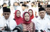 Puan Maharani Ketua Dewan Perwakilan Rakyat Republik Indonesia saat menghadiri Apel Hari Santri di Monumen Tugu Pahlawan Surabaya, Minggu (22/10/2023). Foto: Dukut Suara Surabaya