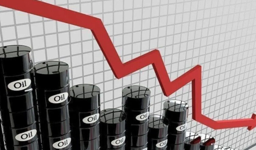 Ilustrasi - Harga minyak dunia turun. Foto : Antara