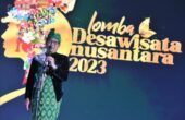 Abdul Halim Iskandar Mendes PDTT dalam acara malam apresiasi Lomba Desa Wisata Nusantara (LDWN) 2023 di Mataram, NTB, Jumat (24/11/2023). Foto: Antara