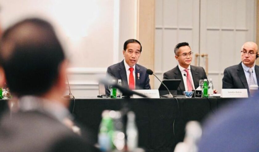 Presiden RI Joko Widodo (kiri) saat menghadiri ABAC ASEAN Caucus Day di San Francisco, Amerika Serikat, Rabu (15/11/2023). Foto: Antara