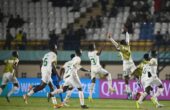 Para pemain Timnas Senegal melakukan selebrasi seusai mengalahkan Polandia pada pertandingan fase Grup D Piala Dunia U-17 2023 di Stadion Si Jalak Harupat, Kabupaten Bandung, Jawa Barat, Selasa (14/11/2023). Foto: Antara