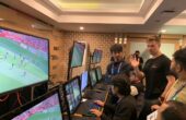 PT LIB menggelar pelatihan penggunaan video assistant referee (VAR) terhadap calon replay operator di Liga 1 Indonesia. Foto: Antara