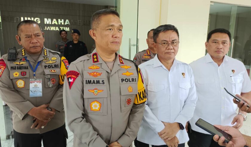 Irjen Pol Imam Sugianto Kapolda Jatim waktu ditemui usai menggelar latihan Operasi Aman Bacuya 2023, di Mapolda Jatim, Selasa (7/11/2023). Foto: Wildan suarasurabaya.net