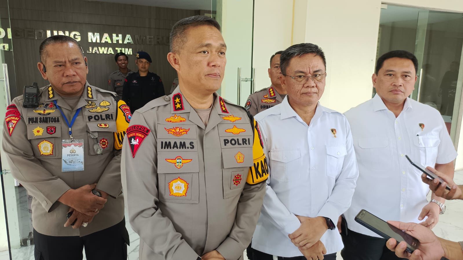 Irjen Pol Imam Sugianto Kapolda Jatim waktu ditemui usai menggelar latihan Operasi Aman Bacuya 2023, di Mapolda Jatim, Selasa (7/11/2023). Foto: Wildan suarasurabaya.net