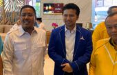 (Dari kiri ke kanan) Anwar Sadad Ketua DPD Gerindra Jatim, Emil Elesitianto Dardak Ketua DPD Demokrat Jatim, dan M Sarmuji Ketua DPD Golkar Jatim. Foto: Wildan suarasurabaya.net